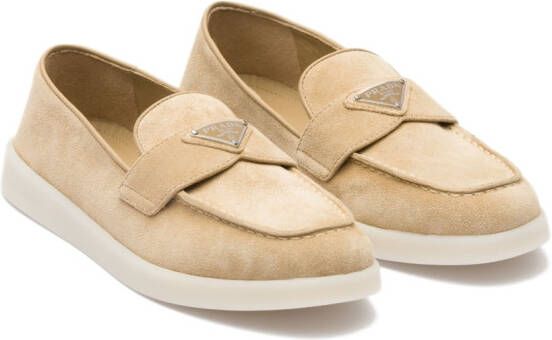 Prada Gewatteerde loafers Beige