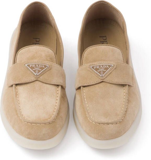 Prada Gewatteerde loafers Beige