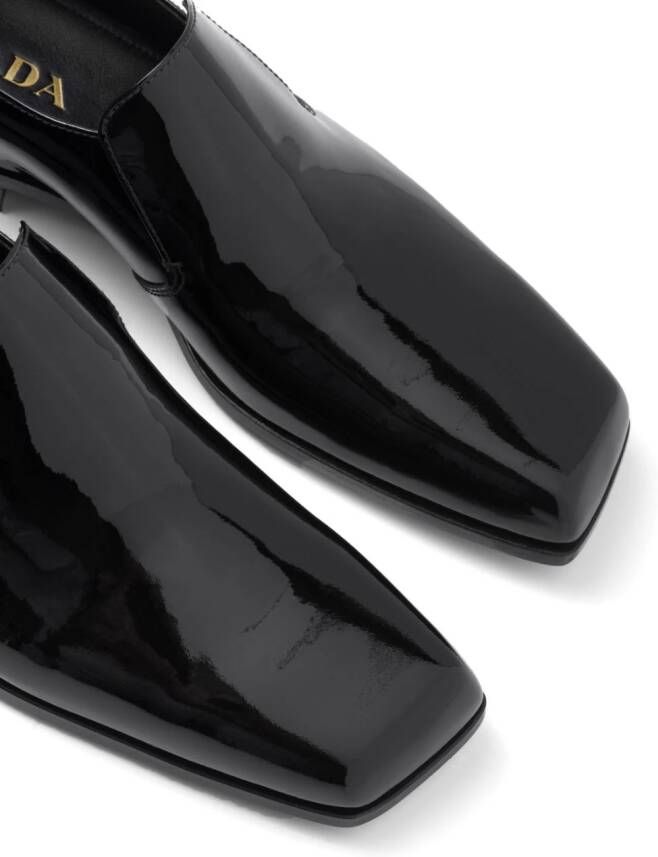 Prada Lakleren loafers Zwart