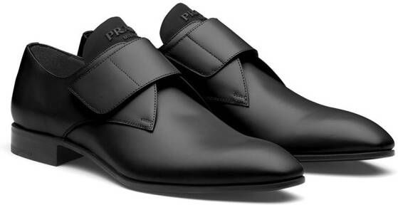 Prada Leren derby schoenen Zwart