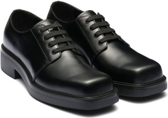 Prada Leren derby schoenen Zwart