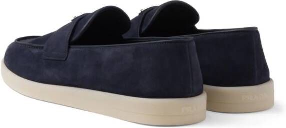 Prada Loafers met logo Blauw