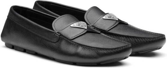 Prada Loafers met logoplakkaat Zwart