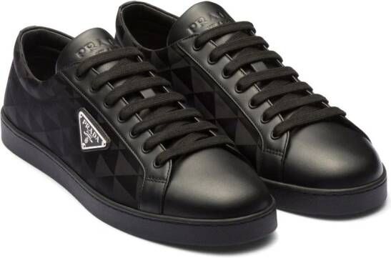 Prada Low-top sneakers Zwart
