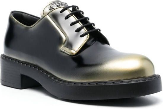 Prada Leren Oxford schoenen Zwart