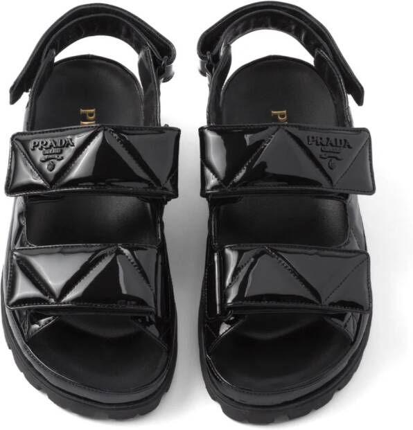 Prada Sandalen met logo Zwart