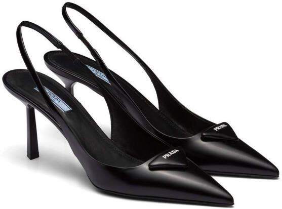 Prada Slingback pumps met logoplakkaat Zwart