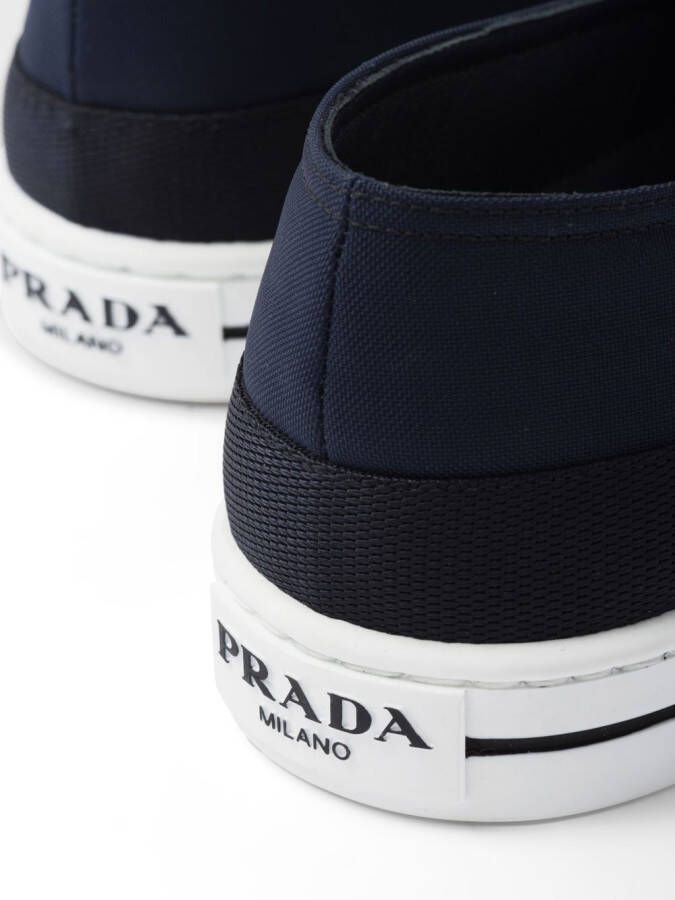 Prada Slip-on sneakers Blauw