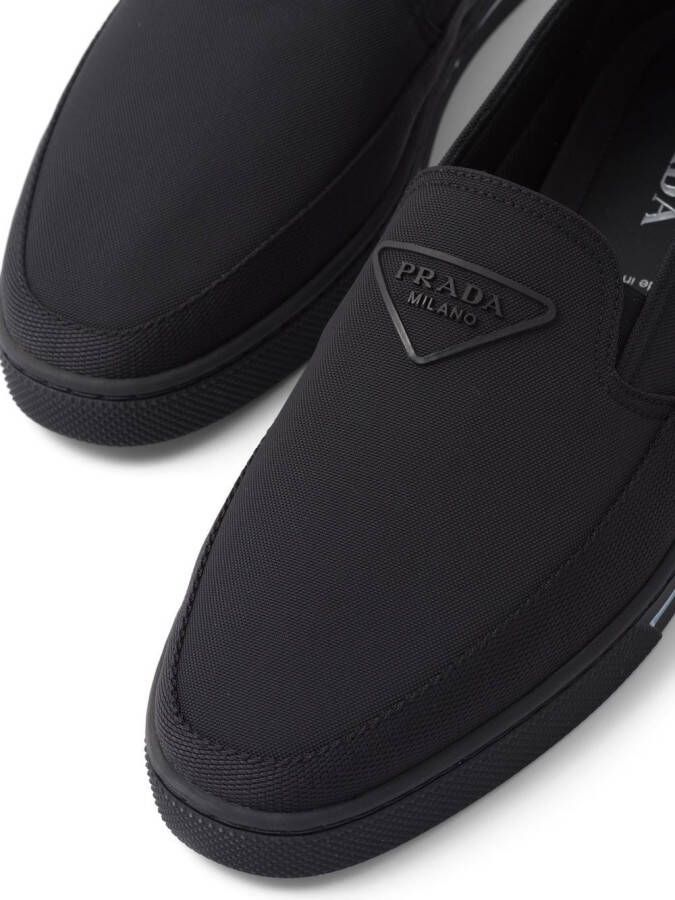 Prada Slip-on sneakers Zwart