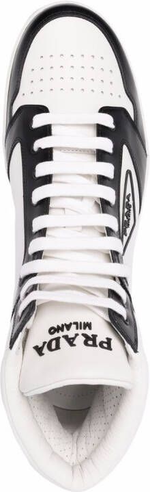 Prada Sneakers met contrasterende afwerking Wit