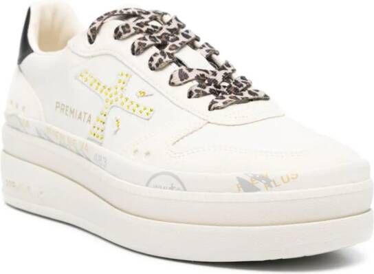 Premiata Sneakers met logoprint Beige