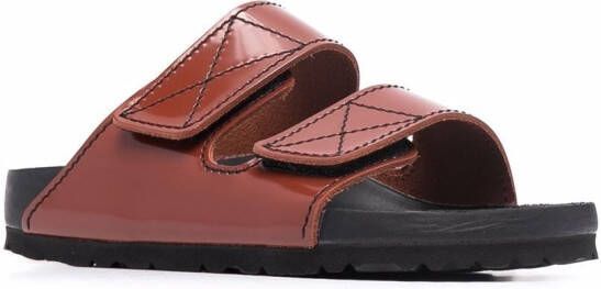 Proenza Schouler x Birkenstock Arizona sandalen Bruin