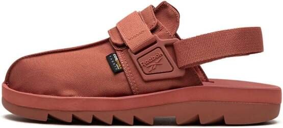 Reebok Beatnik "Baked Earth" slippers Bruin