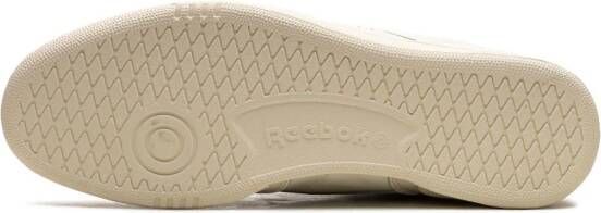 Reebok Club C Mid II leren sneakers Beige