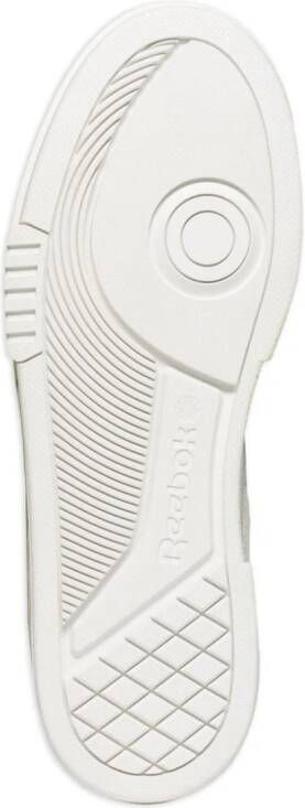 Reebok LTD Club C sneakers met logoprint Beige