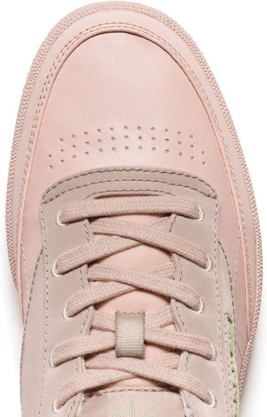 Reebok LTD Club C sneakers met vlakken Roze