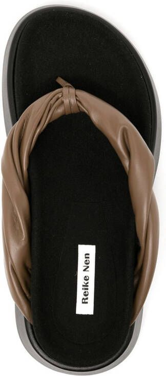Reike Nen Teenslippers met plateauzool Zwart