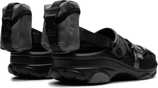 Crocs x BEAMS Classic All-Terrain Military "Black Black" klompen Zwart