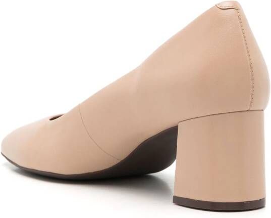 Sarah Chofakian Beauvoir leren pumps Beige