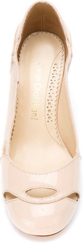 Sarah Chofakian Bruxelas lakleren pumps Beige