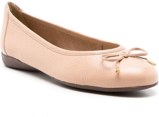 Sarah Chofakian France ballerina's met veters Beige