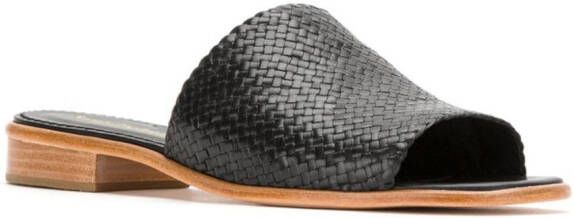 Sarah Chofakian Leren slippers Zwart