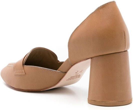 Sarah Chofakian Perry pumps met puntige neus Bruin