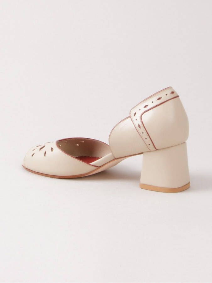 Sarah Chofakian pumps met chunky hak Beige