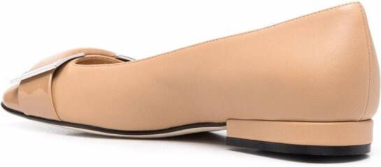 Sergio Rossi Ballerina's met gespdetail Beige