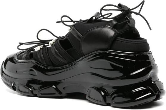 Simone Rocha Tracker sneakers met uitgesneden details Zwart