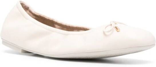 Stuart Weitzman Bardot leren ballerina's Beige