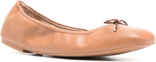 Stuart Weitzman Bardot leren ballerina's Bruin