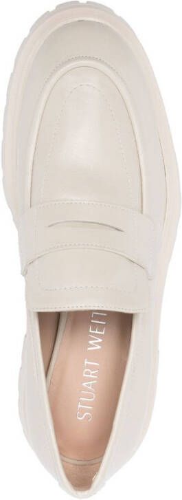 Stuart Weitzman Loafers met ronde neus Beige