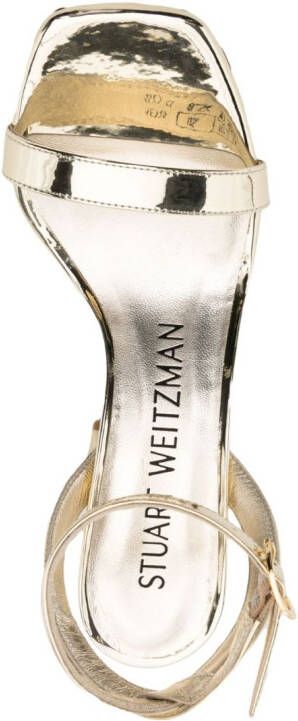 Stuart Weitzman Nudistcurve sandalen met open neus Goud