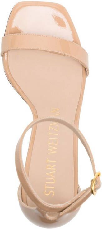 Stuart Weitzman Nudistcurve sandalen met blokhak Beige