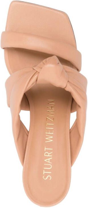 Stuart Weitzman Play sandalen met geknoopt detail Beige