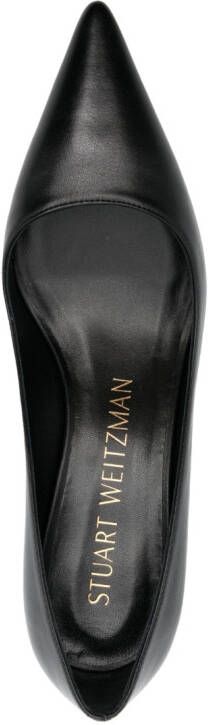 Stuart Weitzman Pumps met puntige neus Zwart