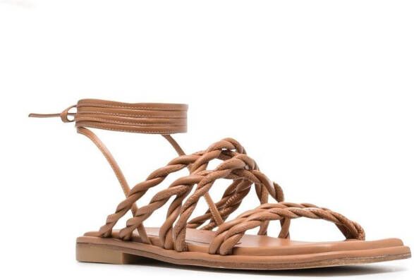 Stuart Weitzman Sandalen met gevlochten bandje Bruin