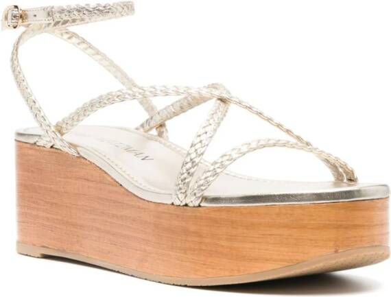 Stuart Weitzman Wovette sandalen met sleehak Goud