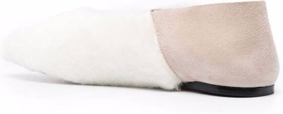 Studio Amelia Slippers met puntige neus Beige