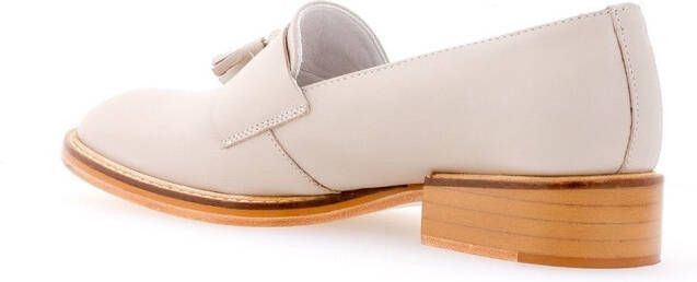 Studio Chofakian loafers met kwastjes Beige