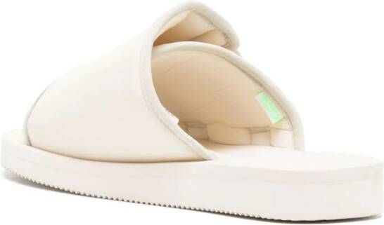 Suicoke Kaw slippers met logopatch Beige