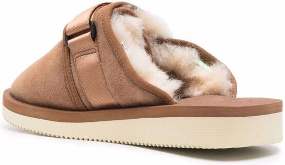 Suicoke Slippers met voering van bont Bruin