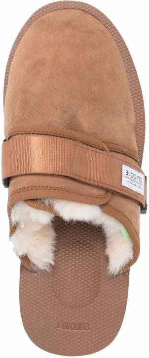 Suicoke Slippers met voering van bont Bruin