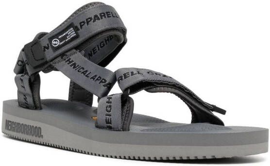 Suicoke x Neighborhood sandalen met logoband Grijs