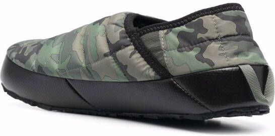 The North Face Pantoffels met camouflageprint Groen