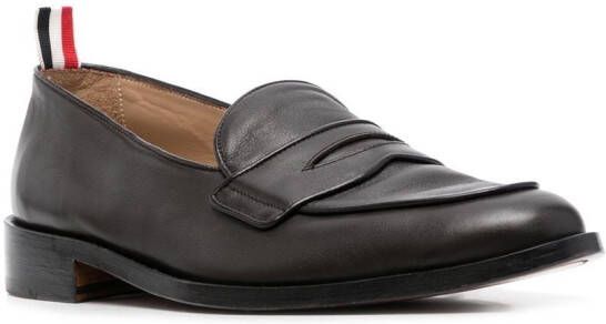 Thom Browne Loafers met afwerking Bruin