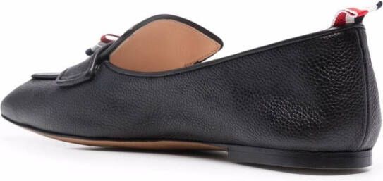 Thom Browne Loafers met drie strikken Zwart