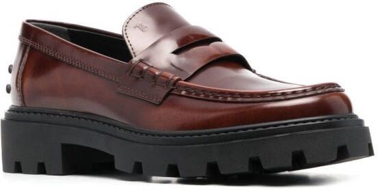 Tod's Loafers verfraaid met studs Bruin