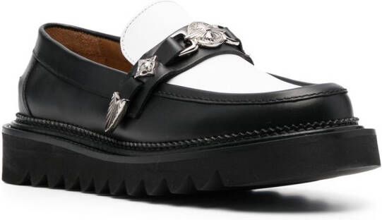 Toga Virilis Tweekleurige loafers Zwart